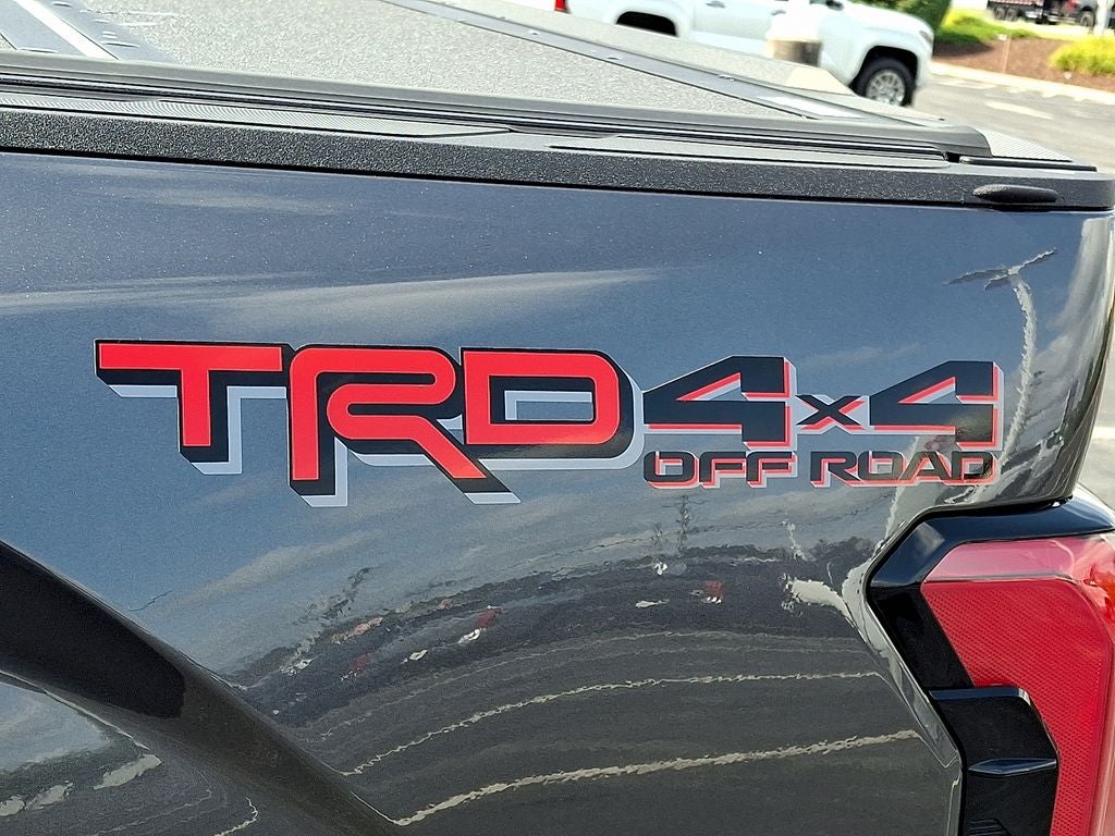 2026 Toyota Tundra i-FORCE MAX Platinum i-FORCE MAX