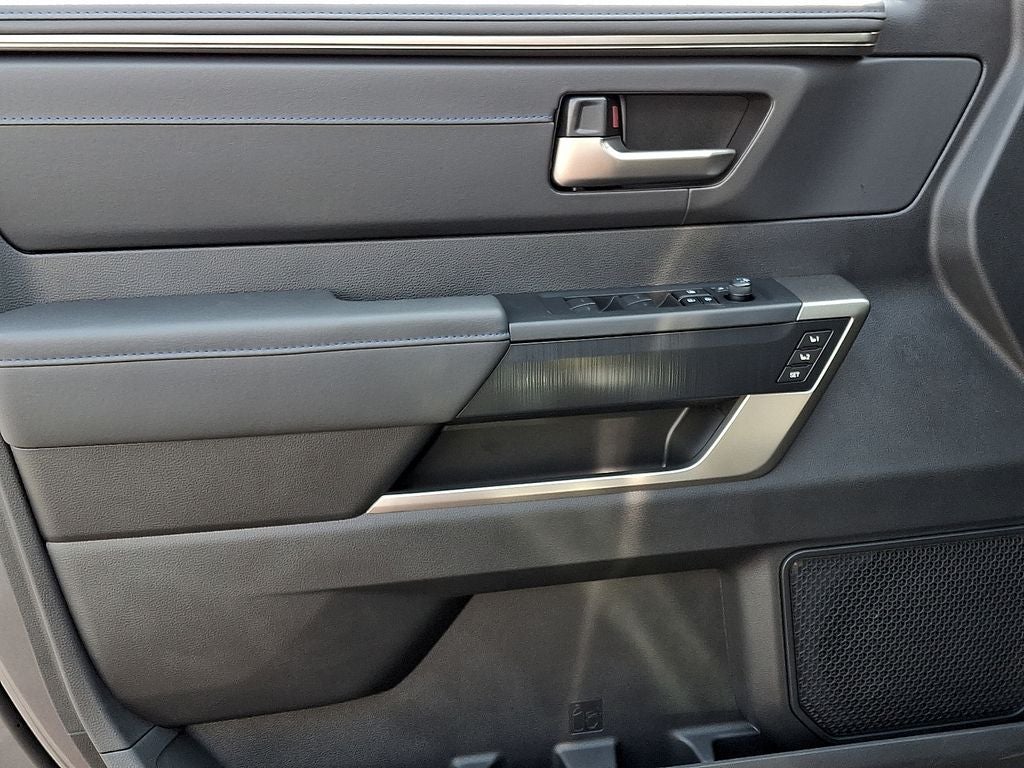 2026 Toyota Tundra i-FORCE MAX Platinum i-FORCE MAX