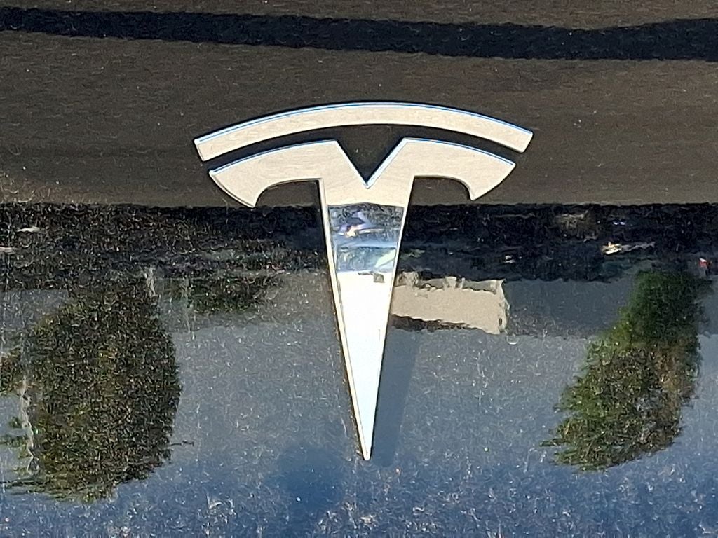 2019 Tesla Model 3 Base