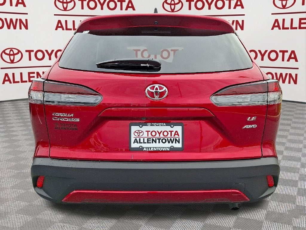 2026 Toyota Corolla Cross LE