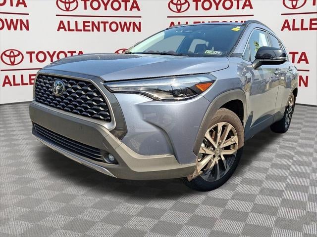 2025 Toyota Corolla Cross XLE