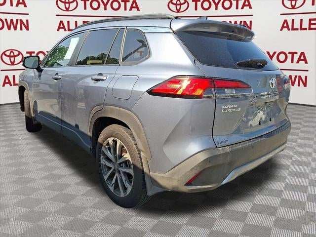 2025 Toyota Corolla Cross XLE