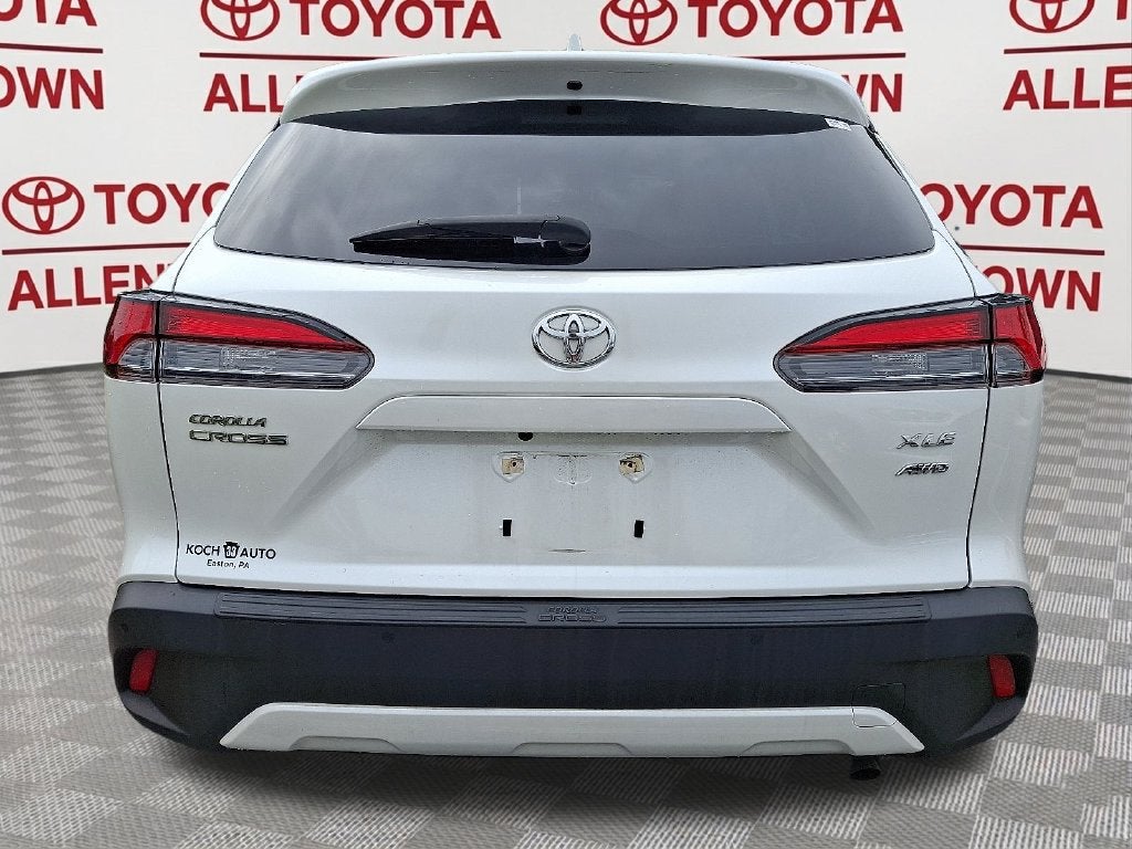 2023 Toyota Corolla Cross XLE