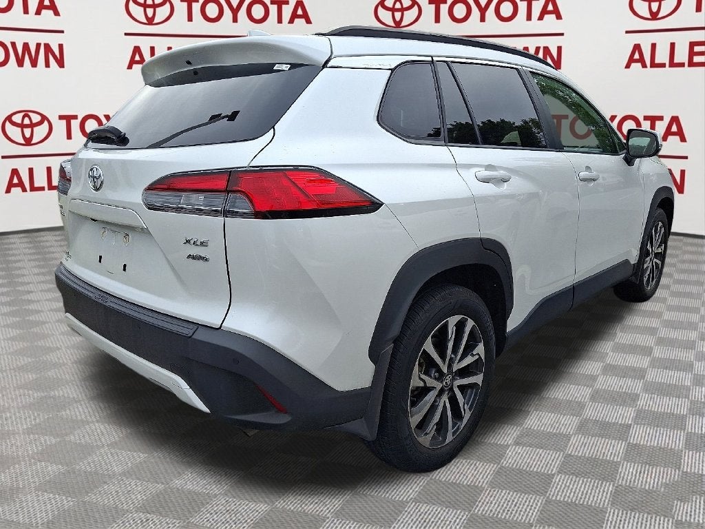 2023 Toyota Corolla Cross XLE