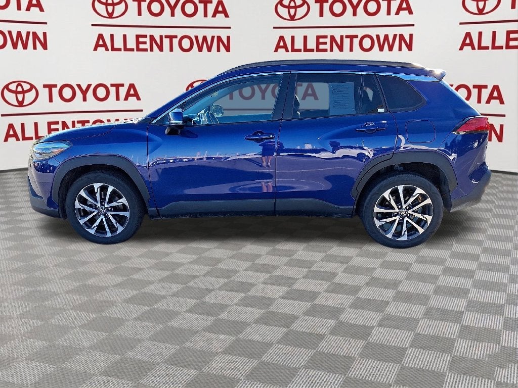 2024 Toyota Corolla Cross XLE