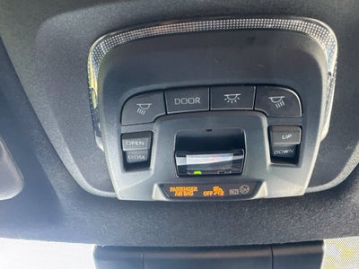 2025 Toyota Corolla Cross Hybrid XSE