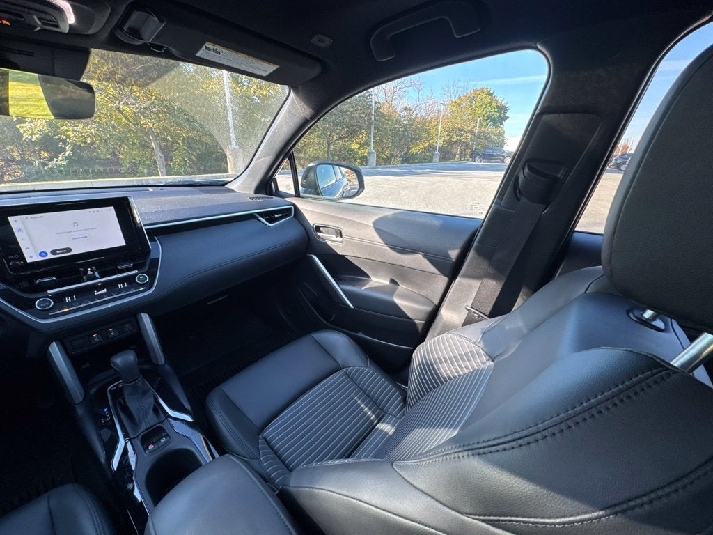 2025 Toyota Corolla Cross Hybrid XSE