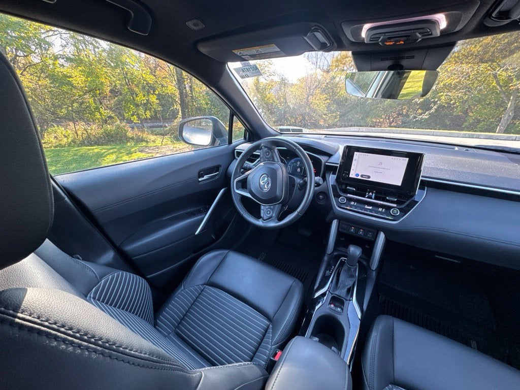 2025 Toyota Corolla Cross Hybrid XSE