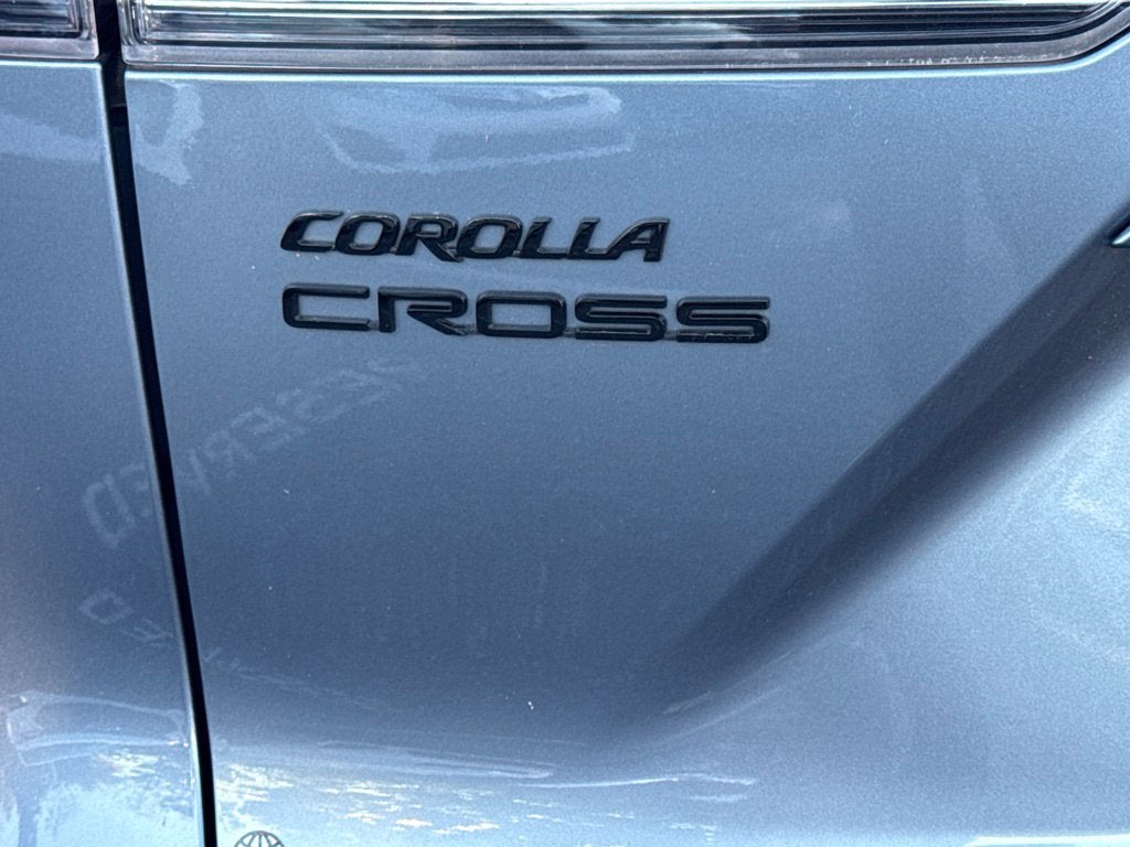 2025 Toyota Corolla Cross Hybrid XSE