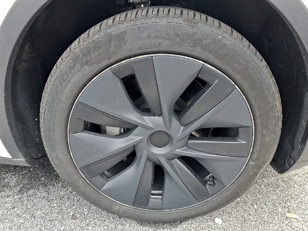2025 Tesla Model Y Long Range