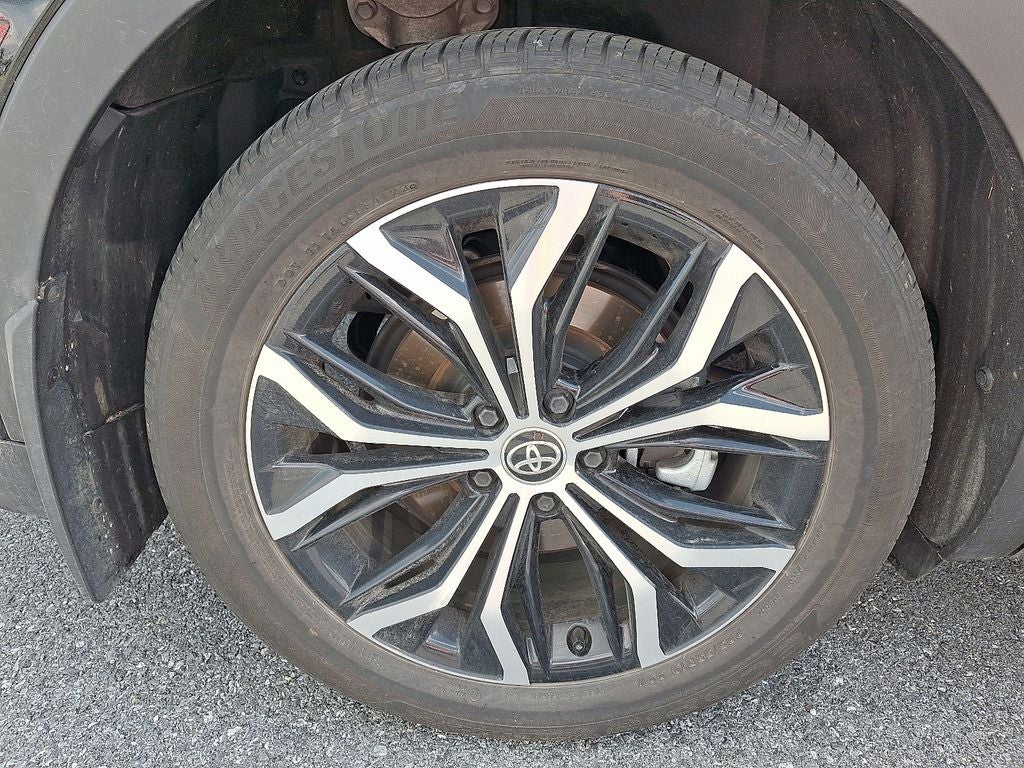 2024 Toyota CROWN XLE