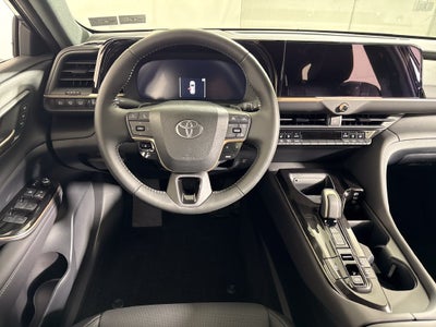 2026 Toyota Toyota Crown Signia XLE