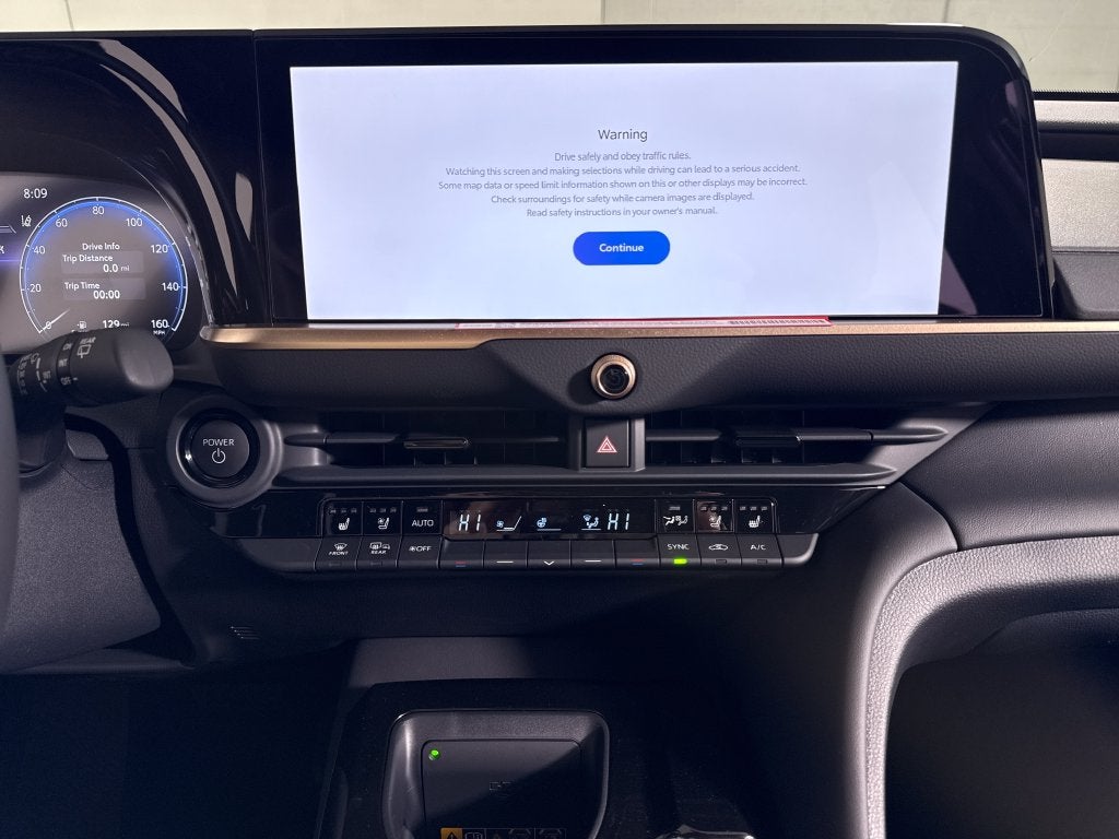 2026 Toyota Toyota Crown Signia XLE