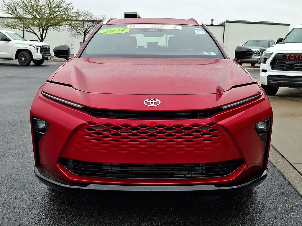 2025 Toyota CROWN SIGNIA XLE