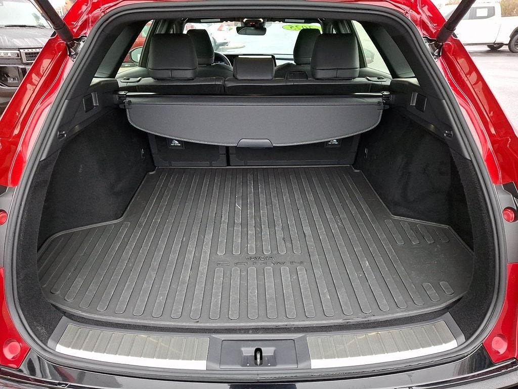 2025 Toyota CROWN SIGNIA XLE