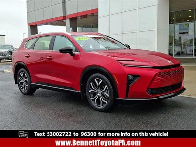 2025 Toyota CROWN SIGNIA XLE