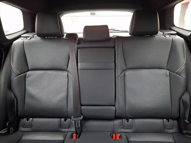 2025 Toyota CROWN SIGNIA XLE