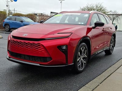 2025 Toyota CROWN SIGNIA XLE