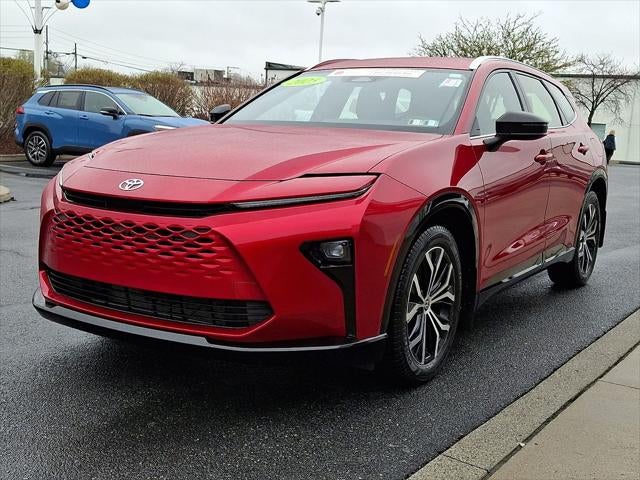 2025 Toyota CROWN SIGNIA XLE