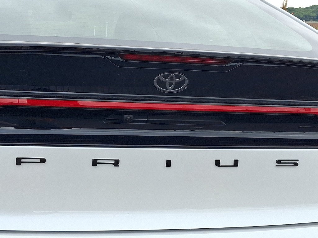 2027 Toyota Prius XLE