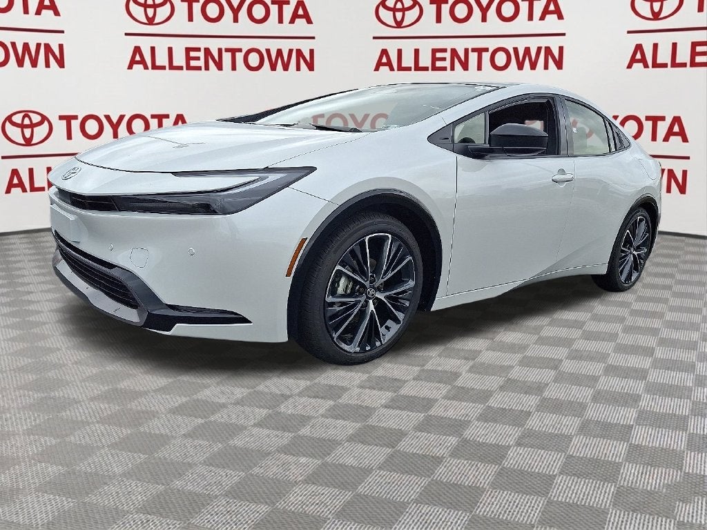 2027 Toyota Prius XLE