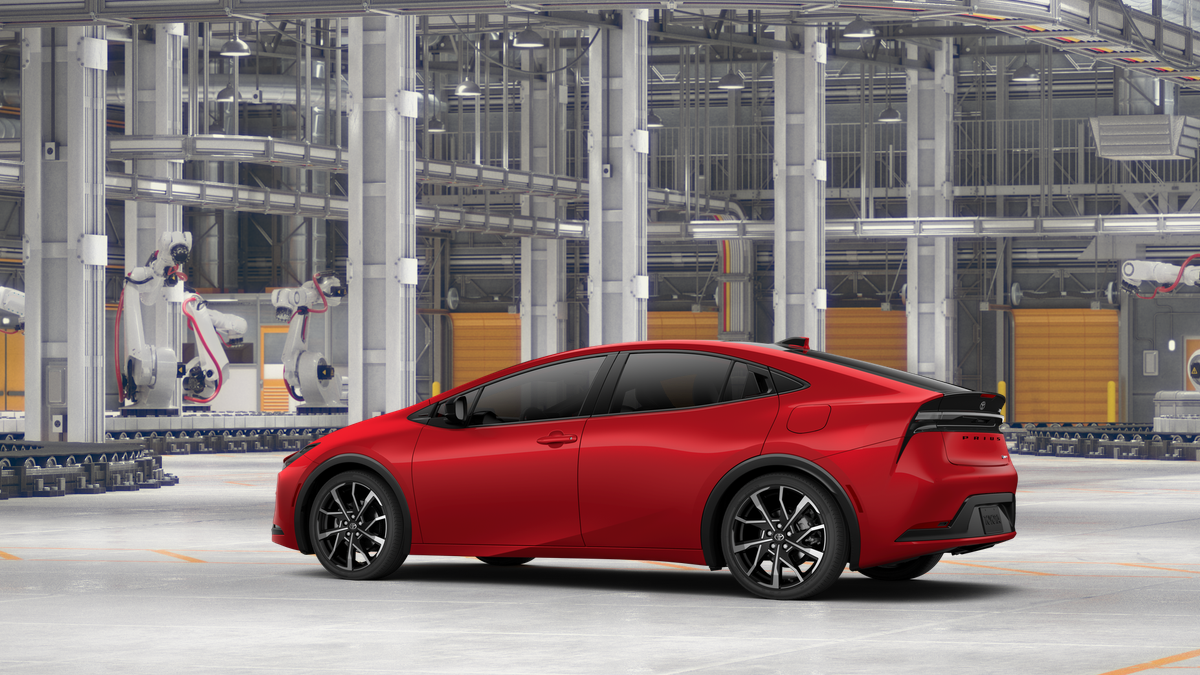 2027 Toyota Prius Plug-in Hybrid XSE