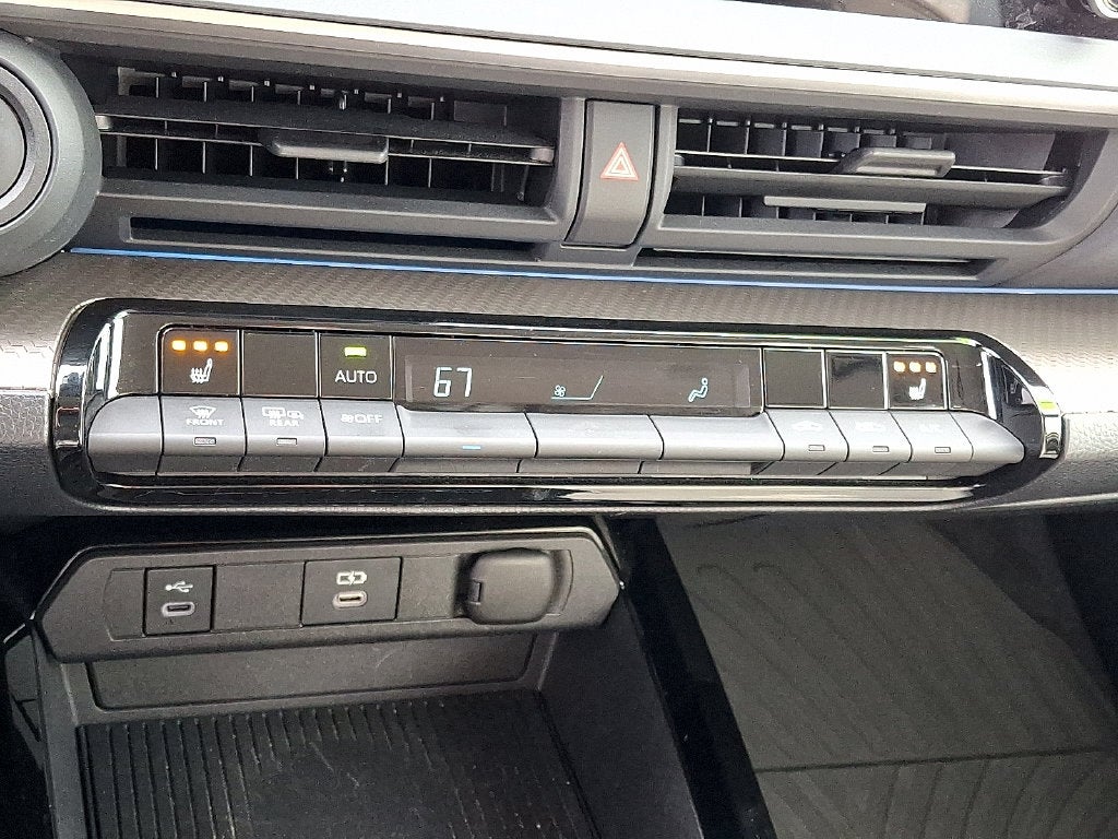 2024 Toyota Prius XLE
