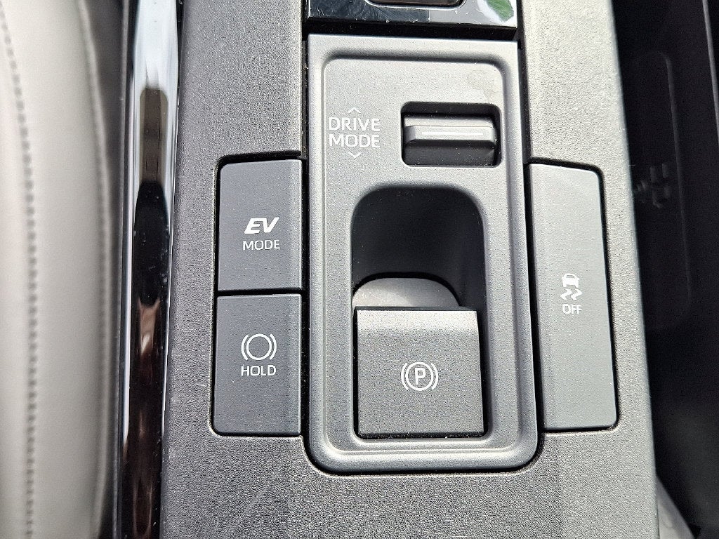 2024 Toyota Prius XLE