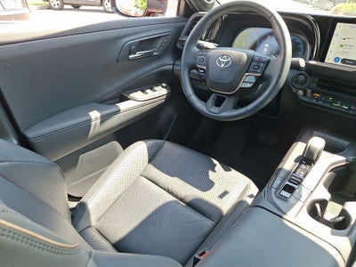 2023 Toyota Toyota Crown PLT Platinum