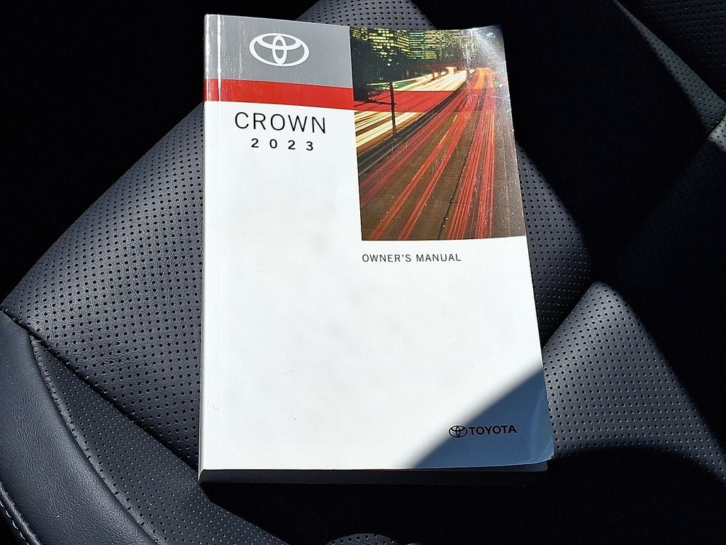 2023 Toyota Toyota Crown PLT Platinum