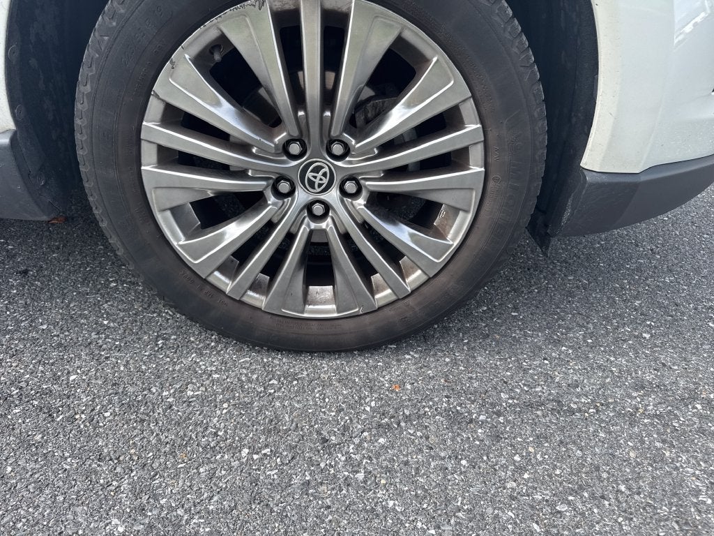 2021 Toyota Venza XLE