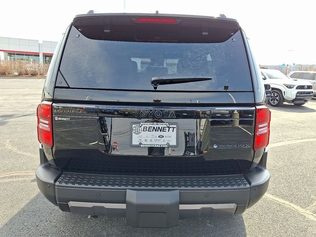 2026 Toyota Land Cruiser Base