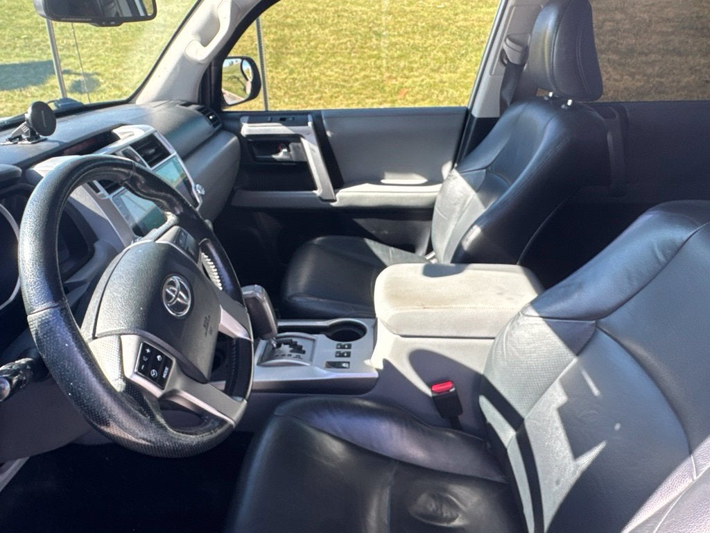 2010 Toyota 4RUNNER Limited V6