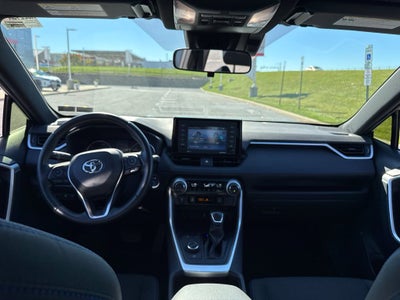 2022 Toyota RAV4 Hybrid SE