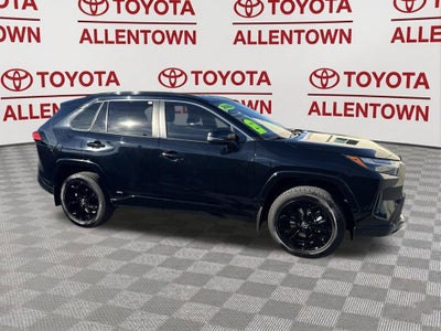 2022 Toyota RAV4 Hybrid SE