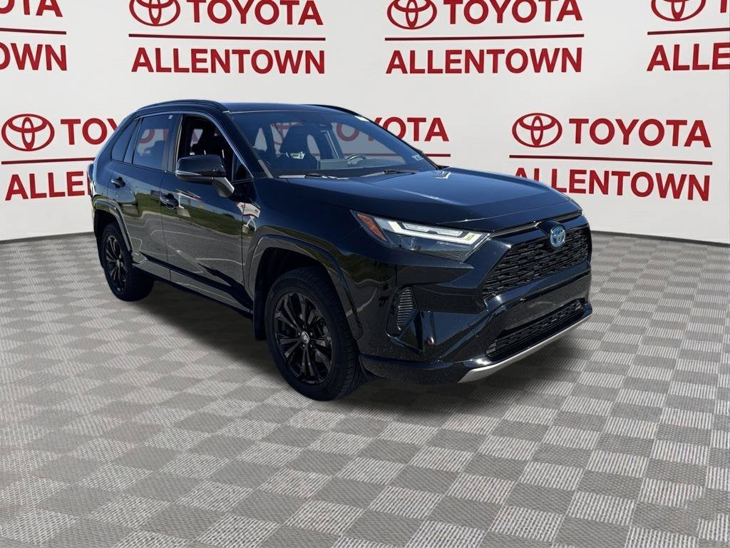 2022 Toyota RAV4 Hybrid SE