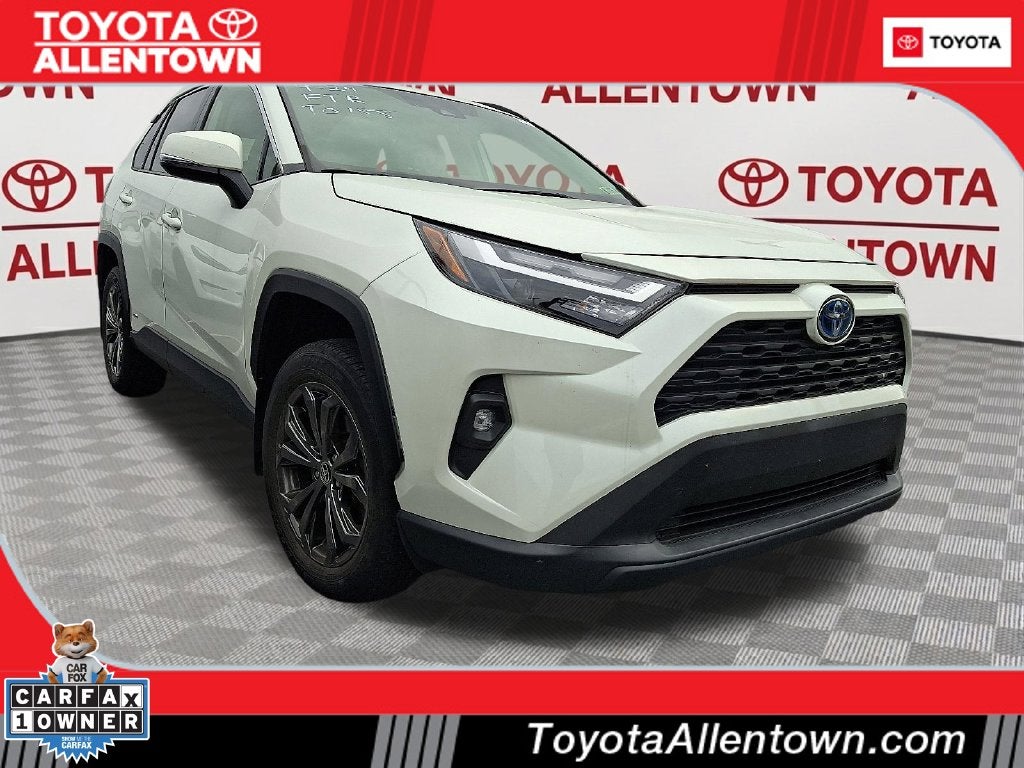 2022 Toyota RAV4 Hybrid XLE Premium