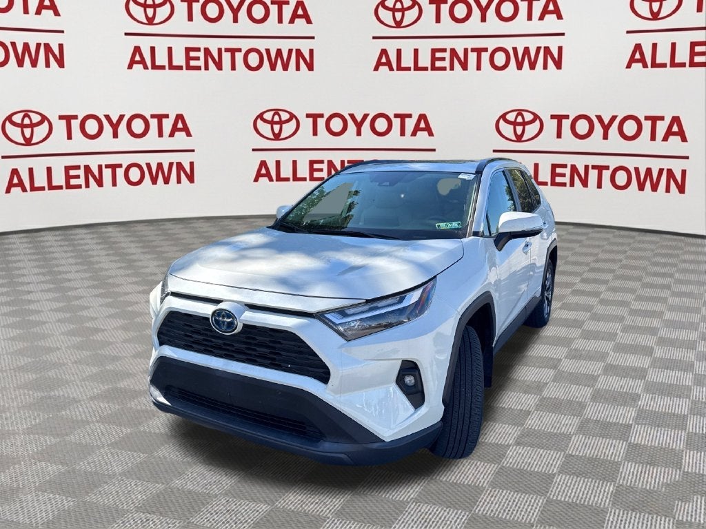 2022 Toyota RAV4 Hybrid XLE Premium
