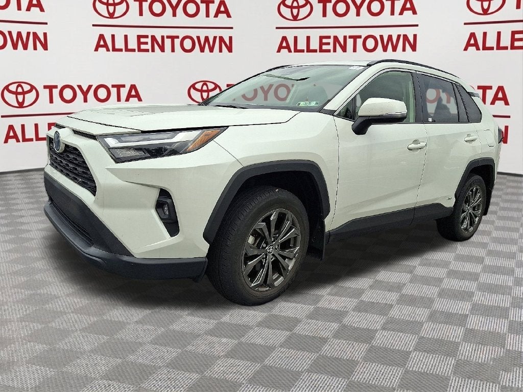 2022 Toyota RAV4 Hybrid XLE Premium