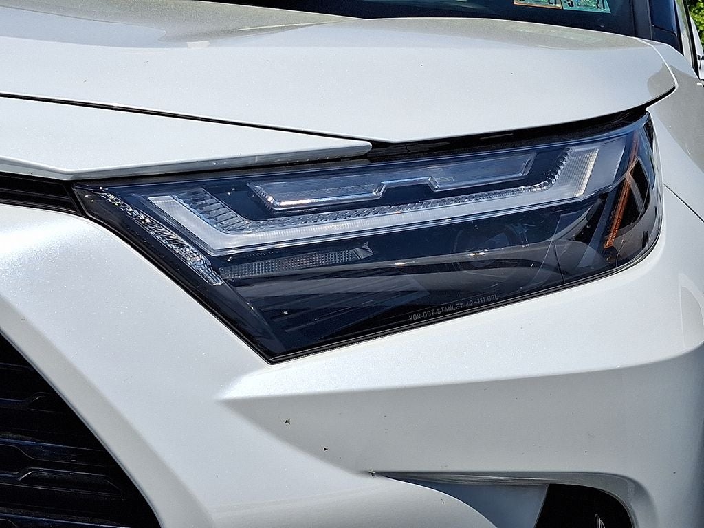 2025 Toyota RAV4 HYBRID XSE