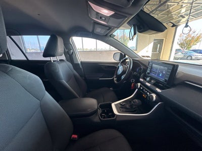 2022 Toyota RAV4 Hybrid LE