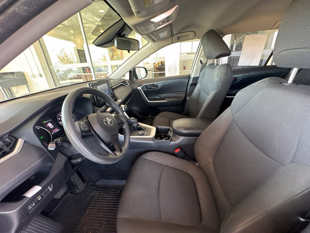 2022 Toyota RAV4 Hybrid LE