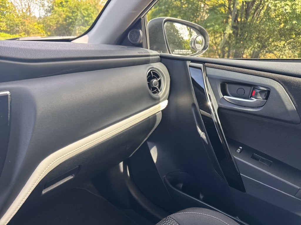 2017 Toyota Corolla iM Base