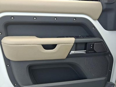 2022 Land Rover Defender X-Dynamic HSE